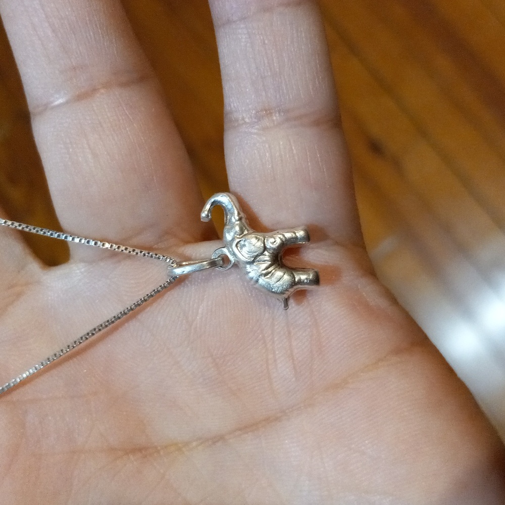 925 elephant pendant on chain - Picture 7 of 10